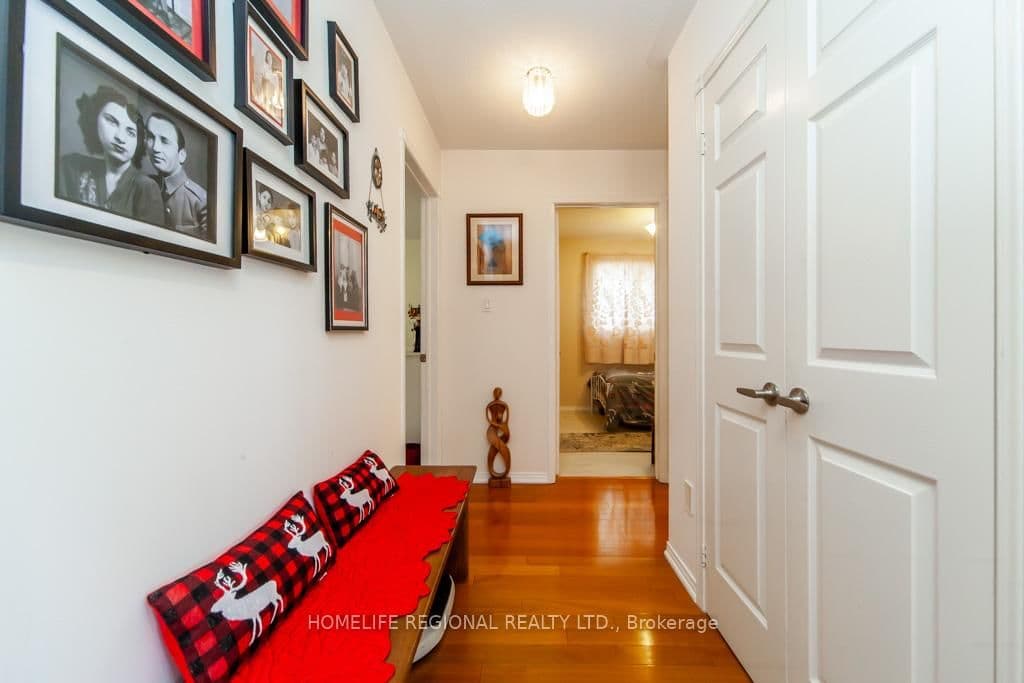 20 Rosemarie Crescent thumbnail 11