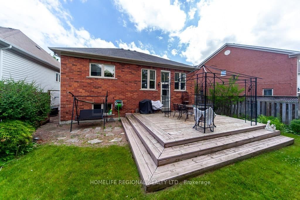 20 Rosemarie Crescent thumbnail 23