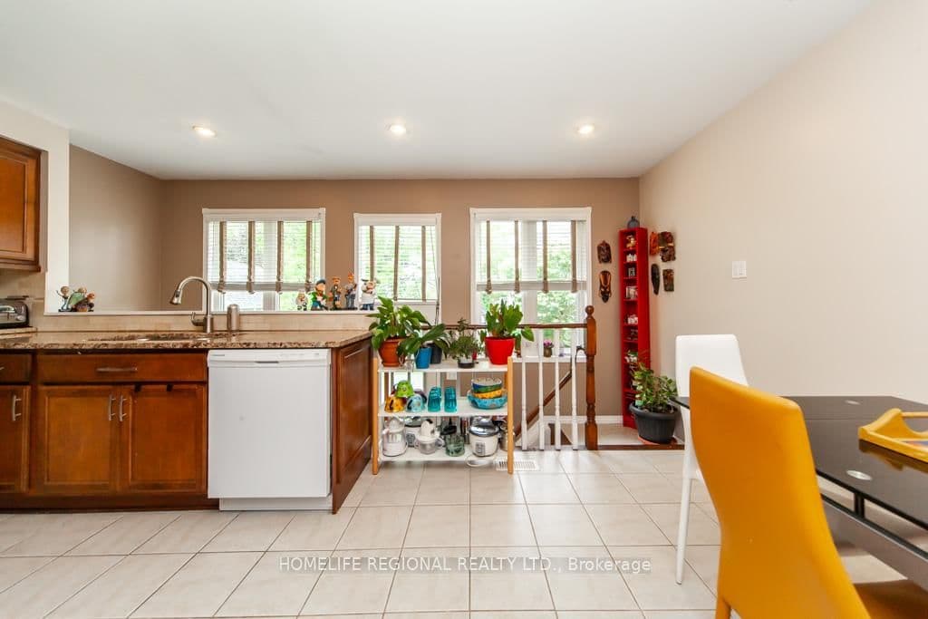 20 Rosemarie Crescent thumbnail 8
