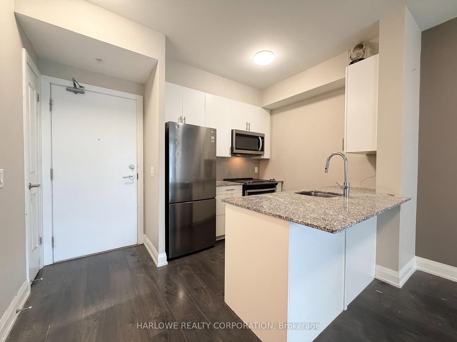 3655 Kingston Road, Unit 207