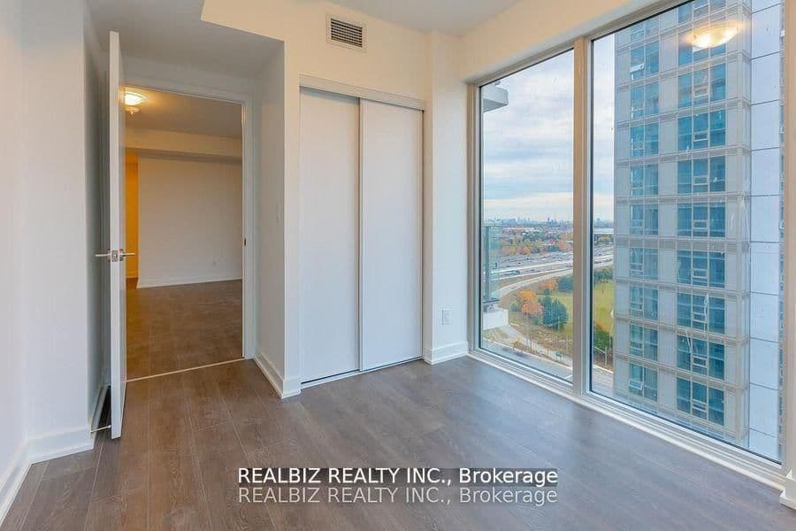 2033 Kennedy Road, Unit 2003 thumbnail 10