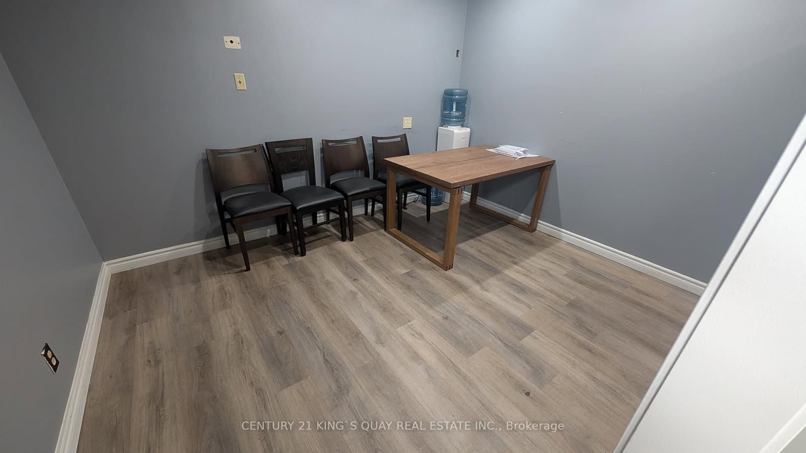55 N Nugget Avenue, Unit 6 thumbnail 4