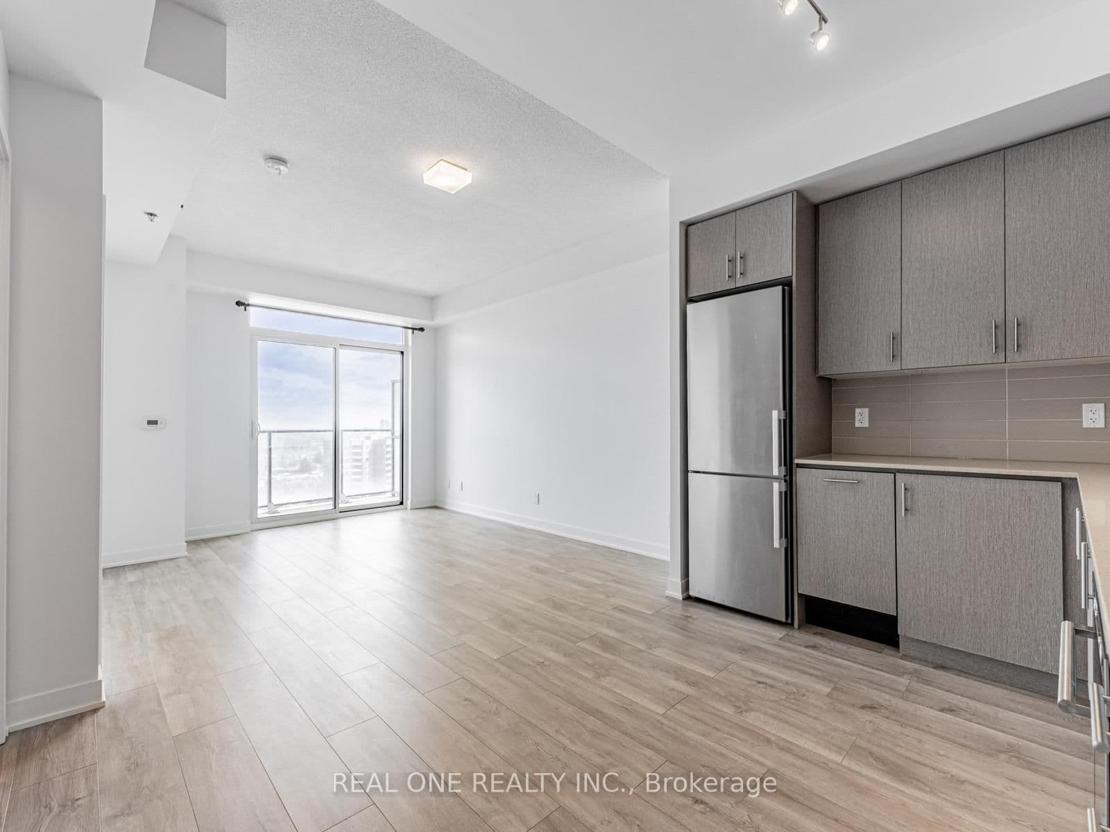 195 Bonis Avenue, Unit 2206 thumbnail 6