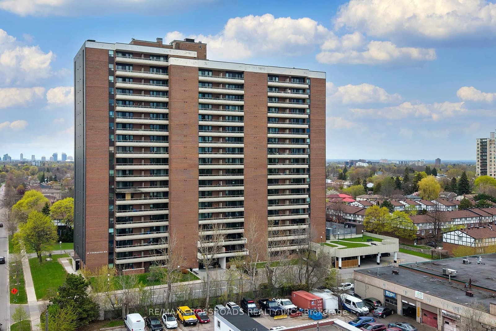 #211 - 15 Torrance Road