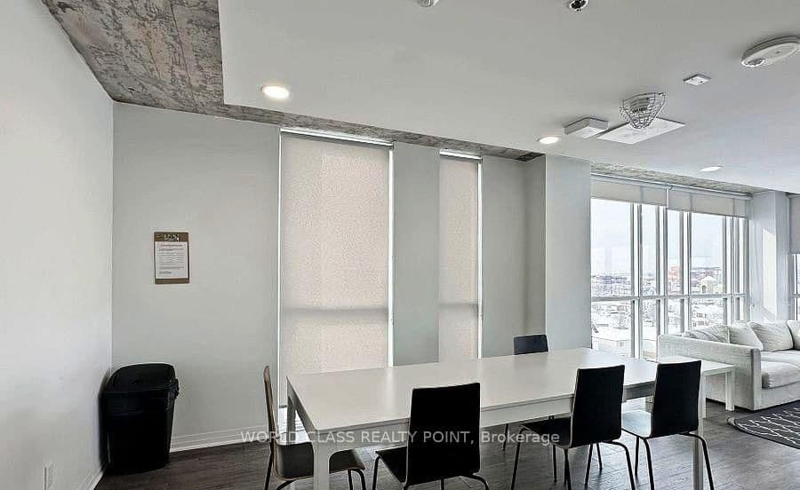 1900 Simcoe Street, Unit 633 thumbnail 12