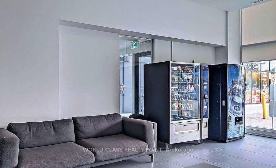1900 Simcoe Street, Unit 633 thumbnail 19