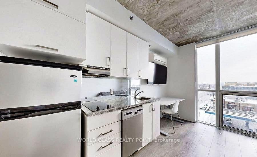 1900 Simcoe Street, Unit 633 thumbnail 7