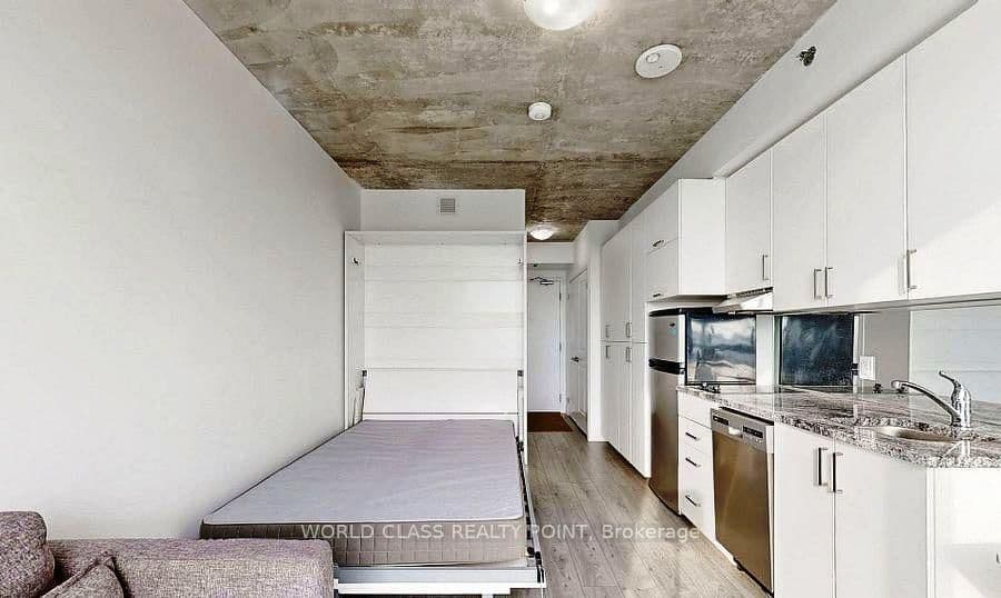 1900 Simcoe Street, Unit 633 thumbnail 9