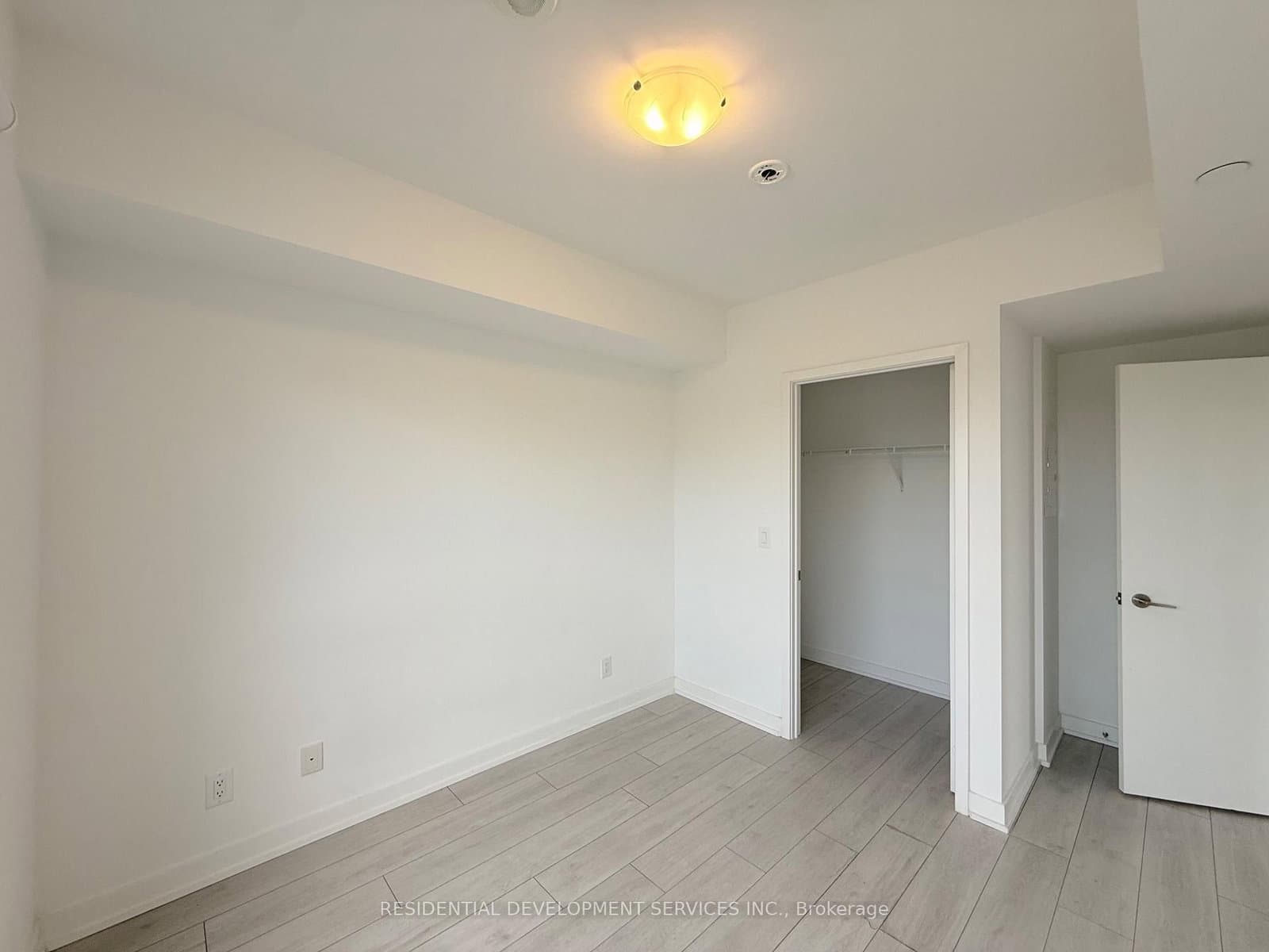 2033 Kennedy Road, Unit 321 thumbnail 15