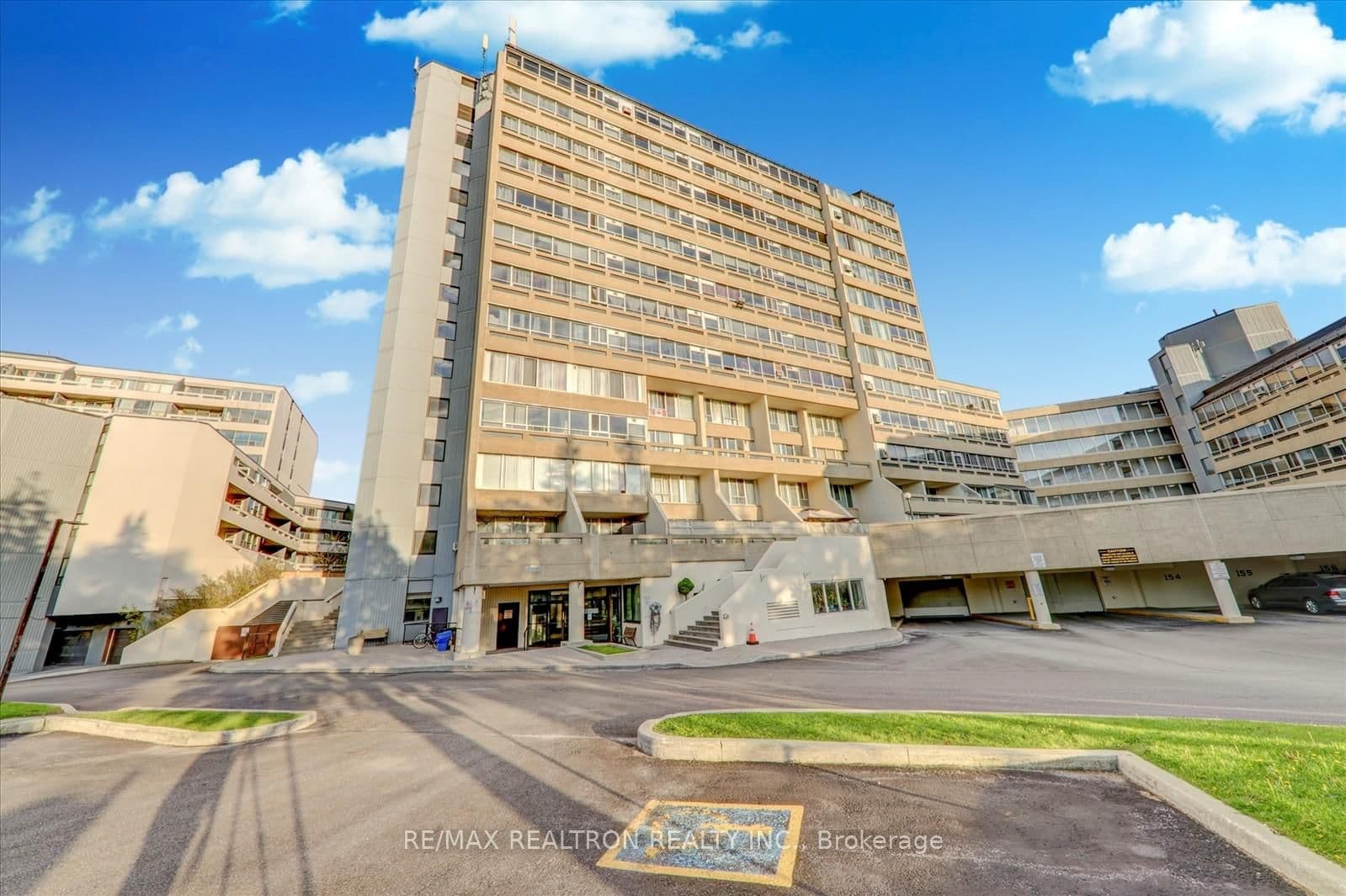 #1001 - 5580 Sheppard Avenue E