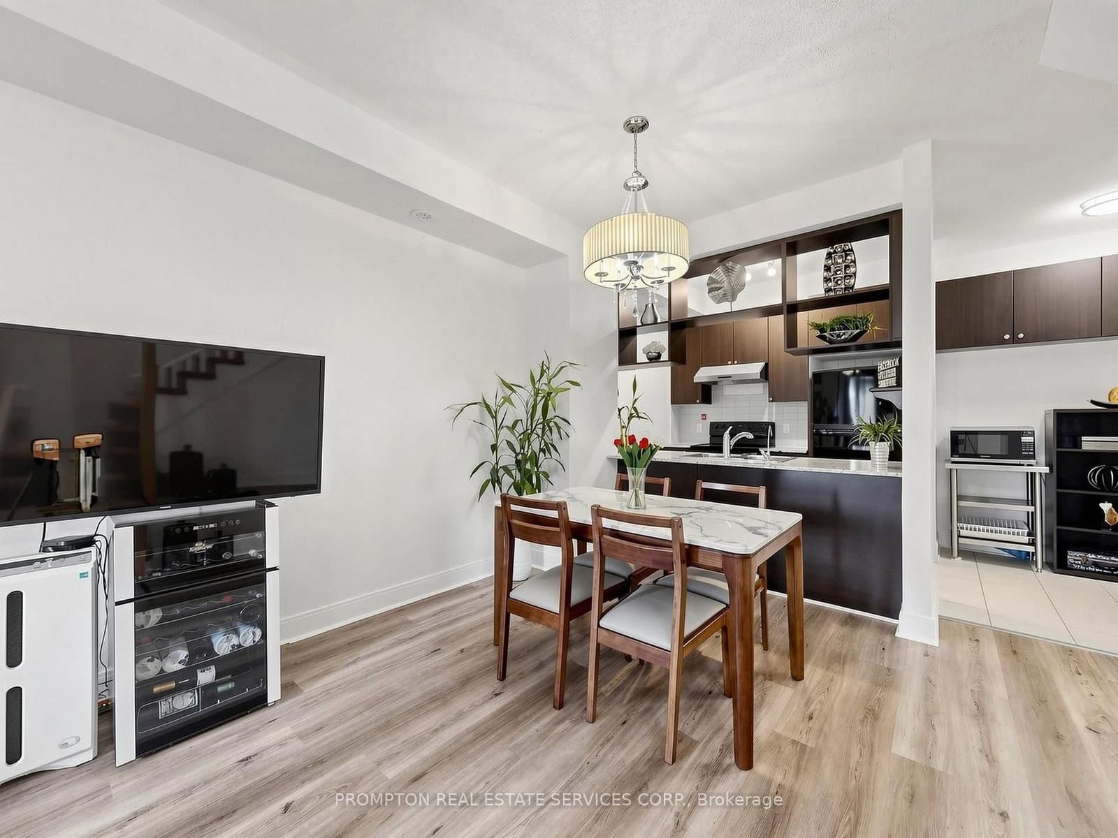330 Village Green Square, Unit 3 thumbnail 10