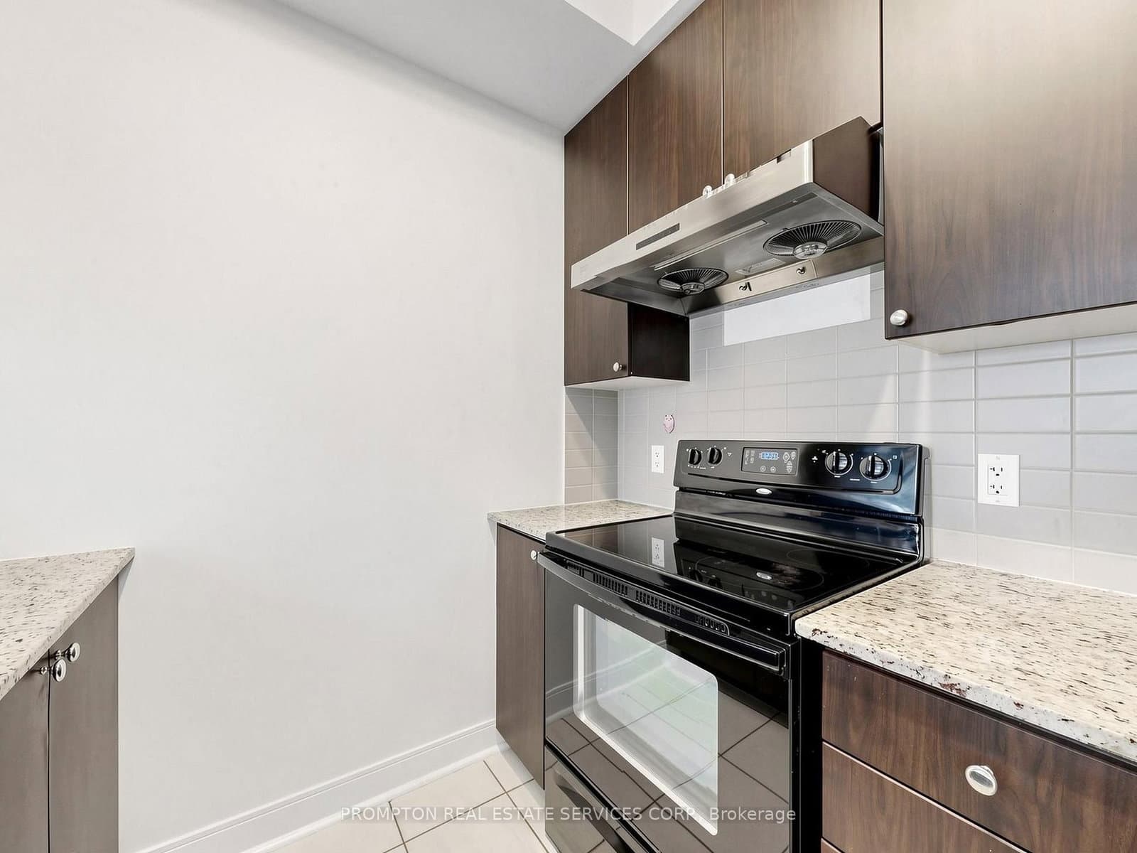 330 Village Green Square, Unit 3 thumbnail 14