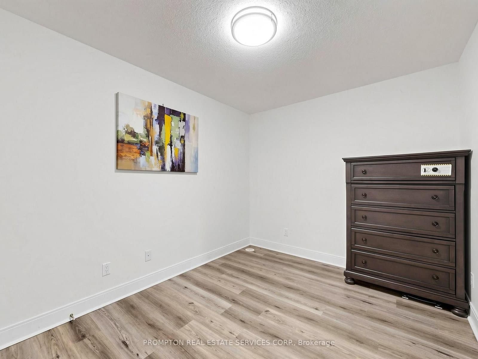 330 Village Green Square, Unit 3 thumbnail 19