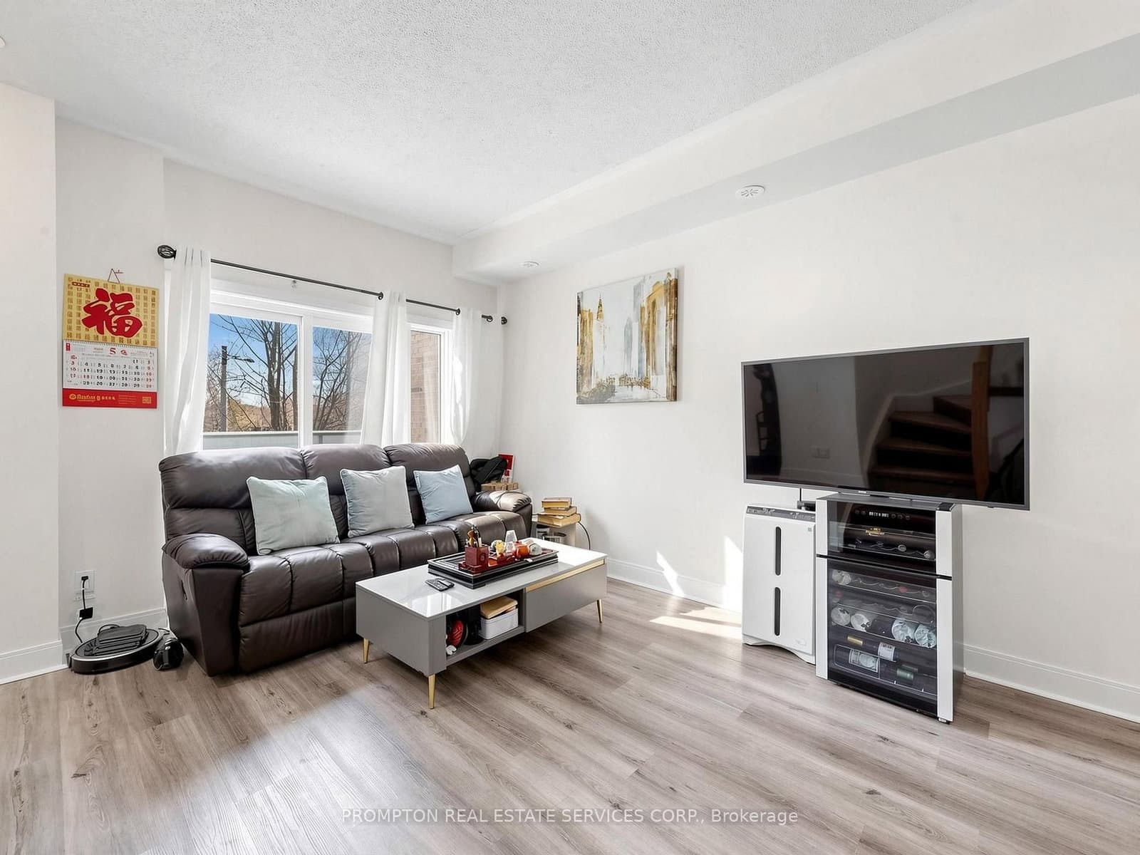 330 Village Green Square, Unit 3 thumbnail 7