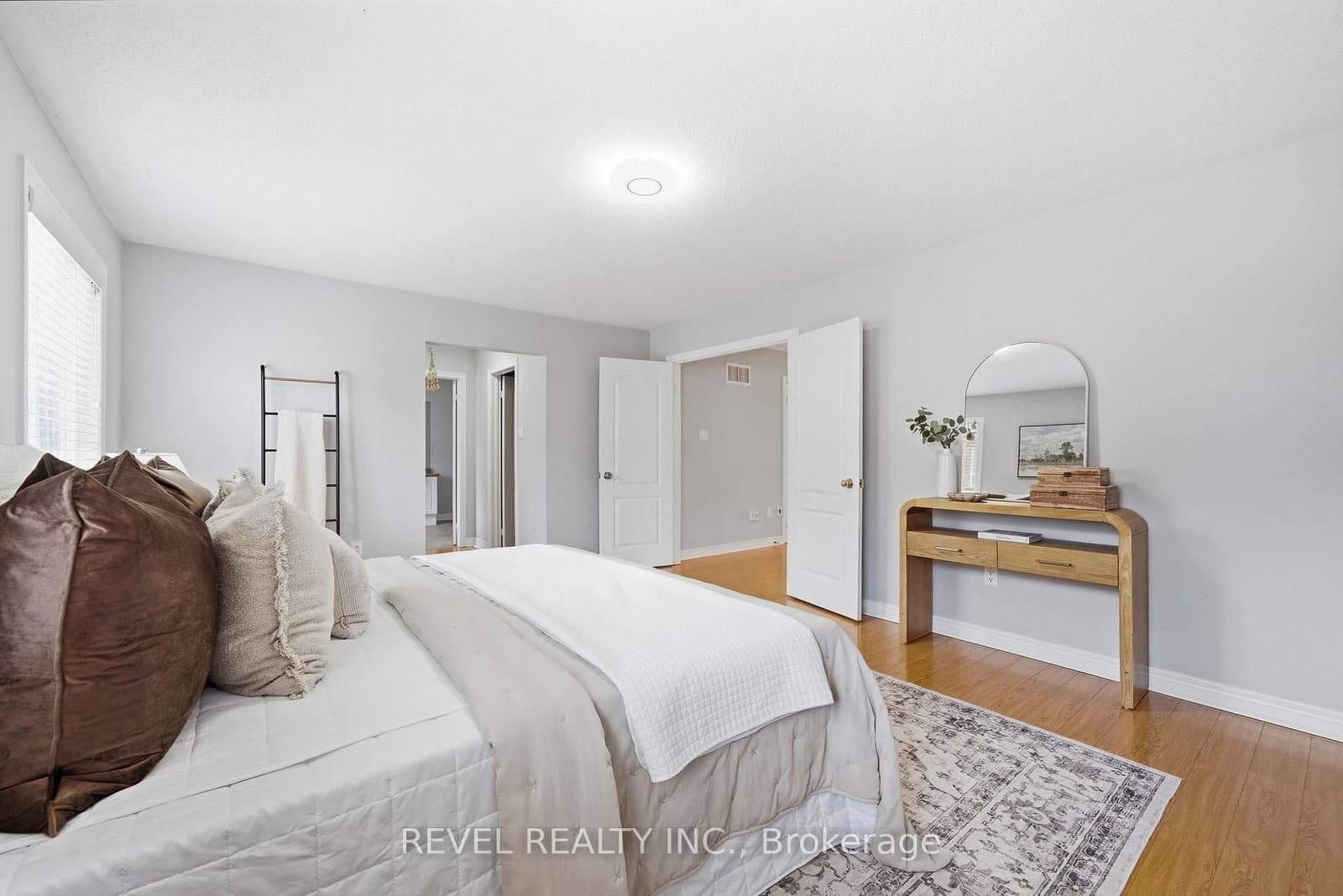 131 Rushworth Drive thumbnail 23