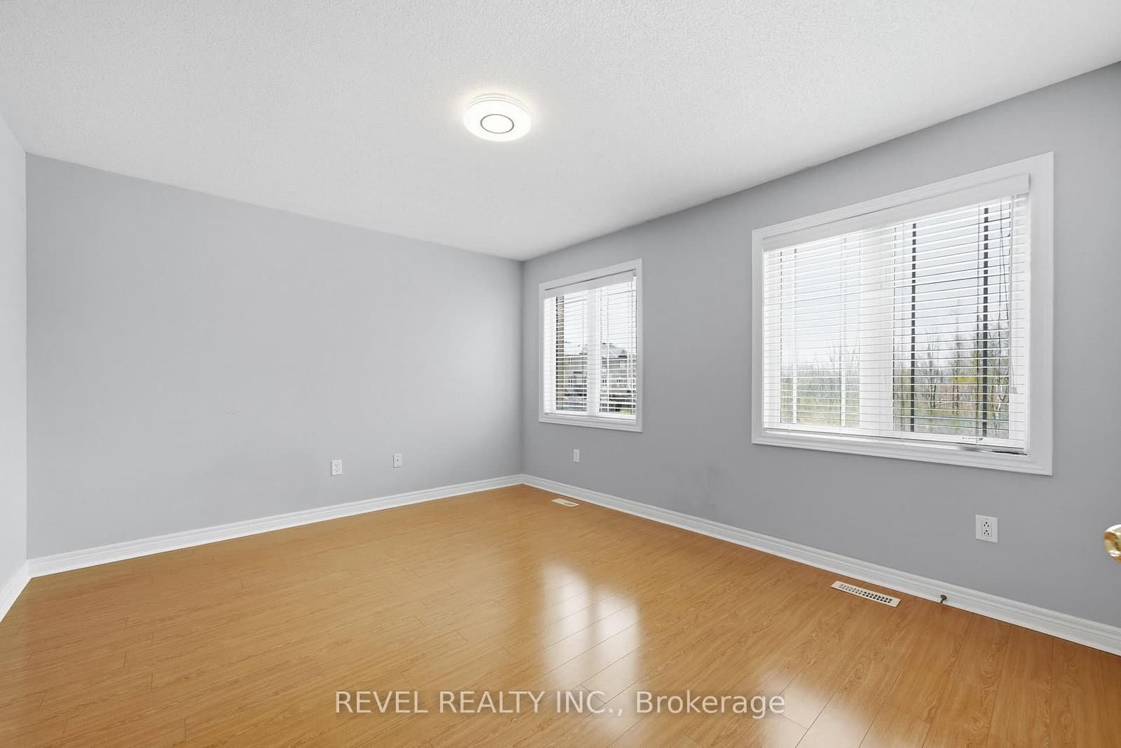 131 Rushworth Drive thumbnail 30