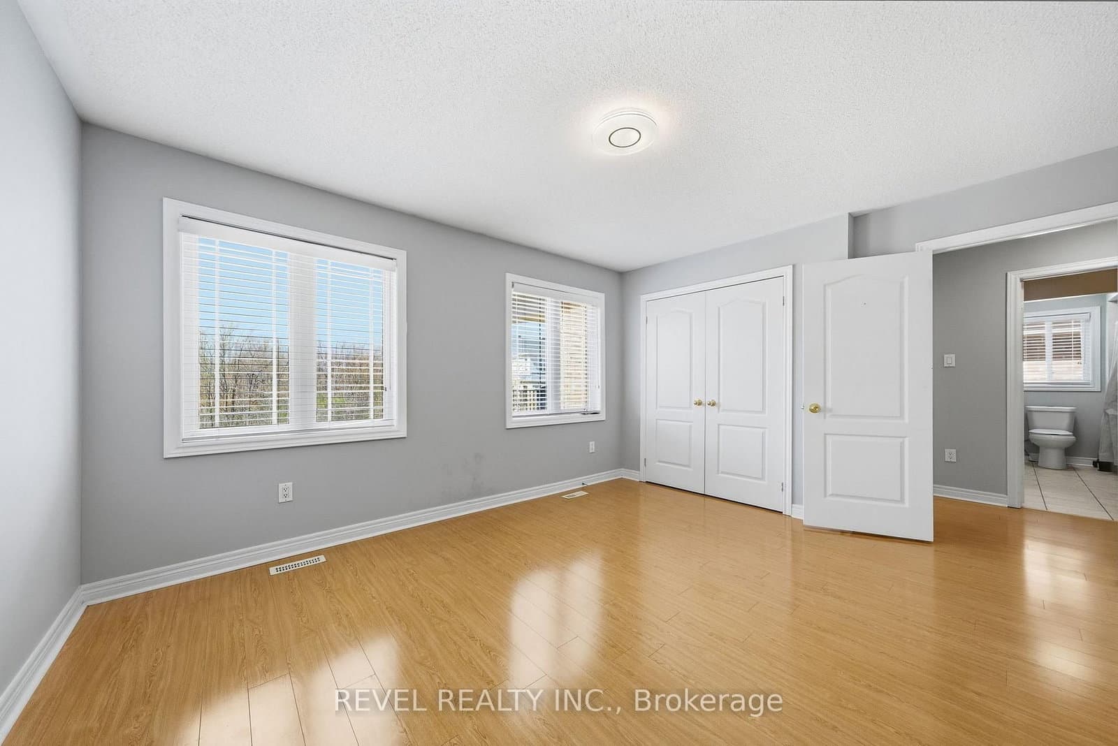 131 Rushworth Drive thumbnail 31