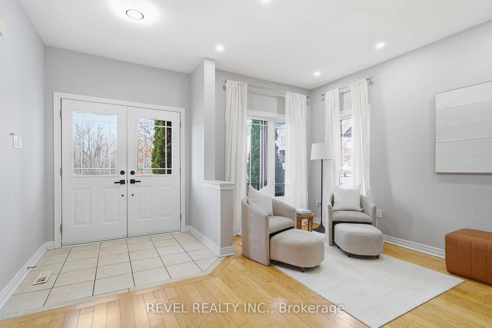 131 Rushworth Drive thumbnail 4