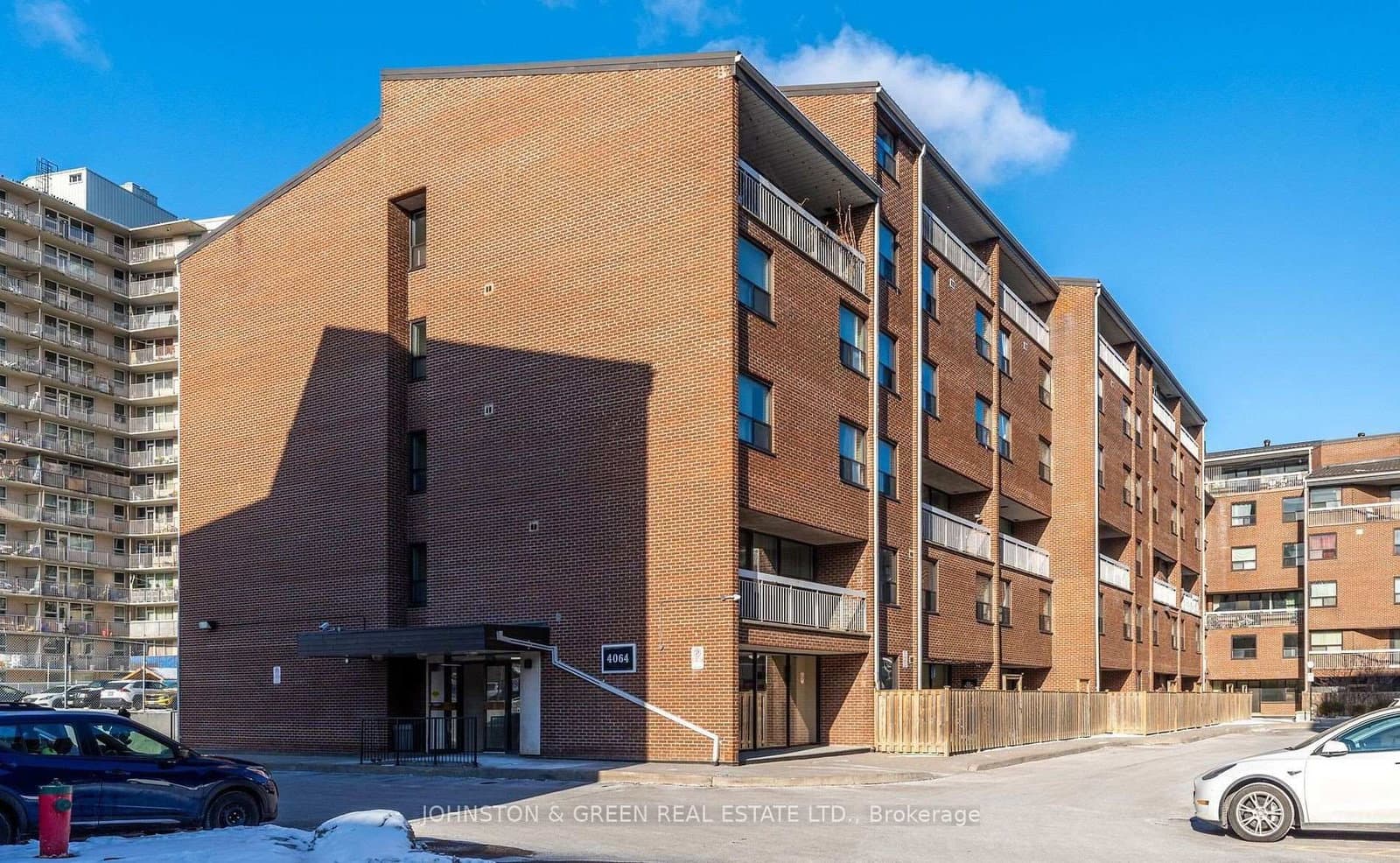 #515 - 4064 Lawrence Avenue E