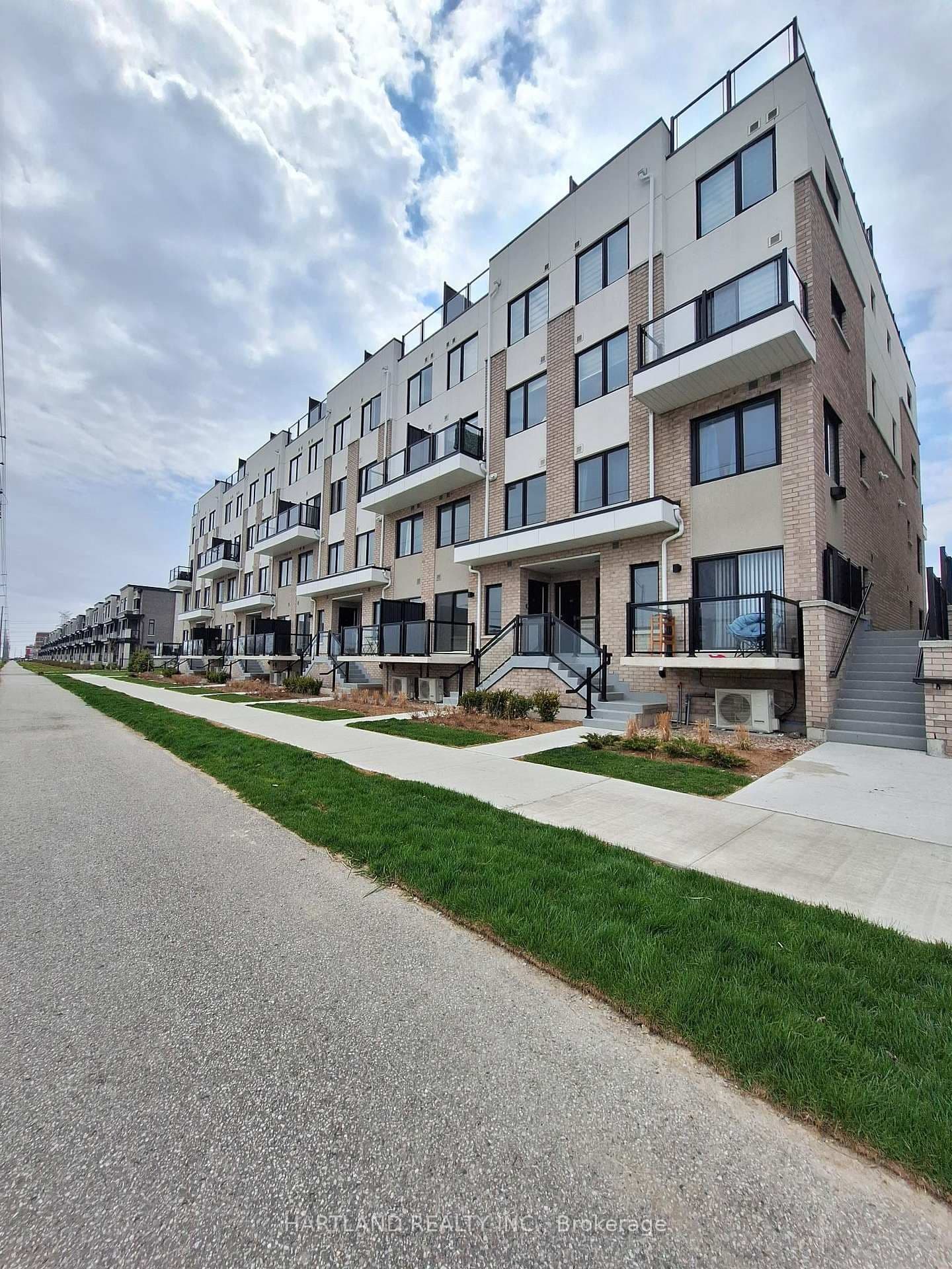 #304 - 1695 Dersan Street