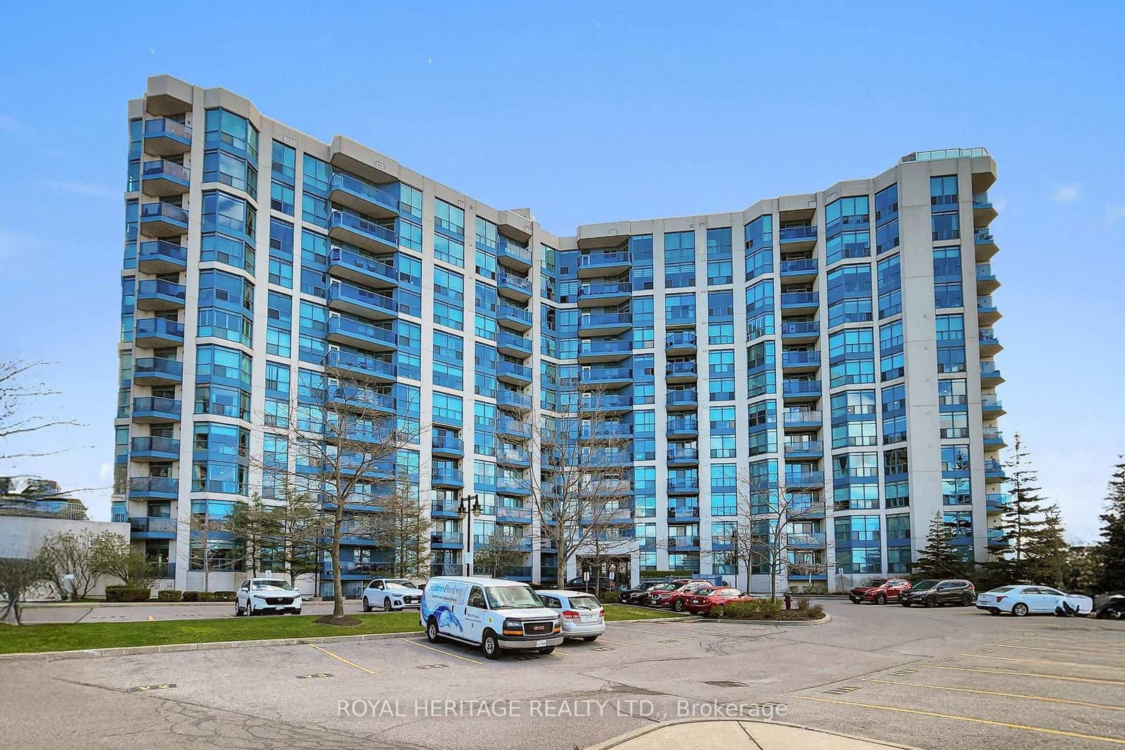 #112 - 340 Watson Street W