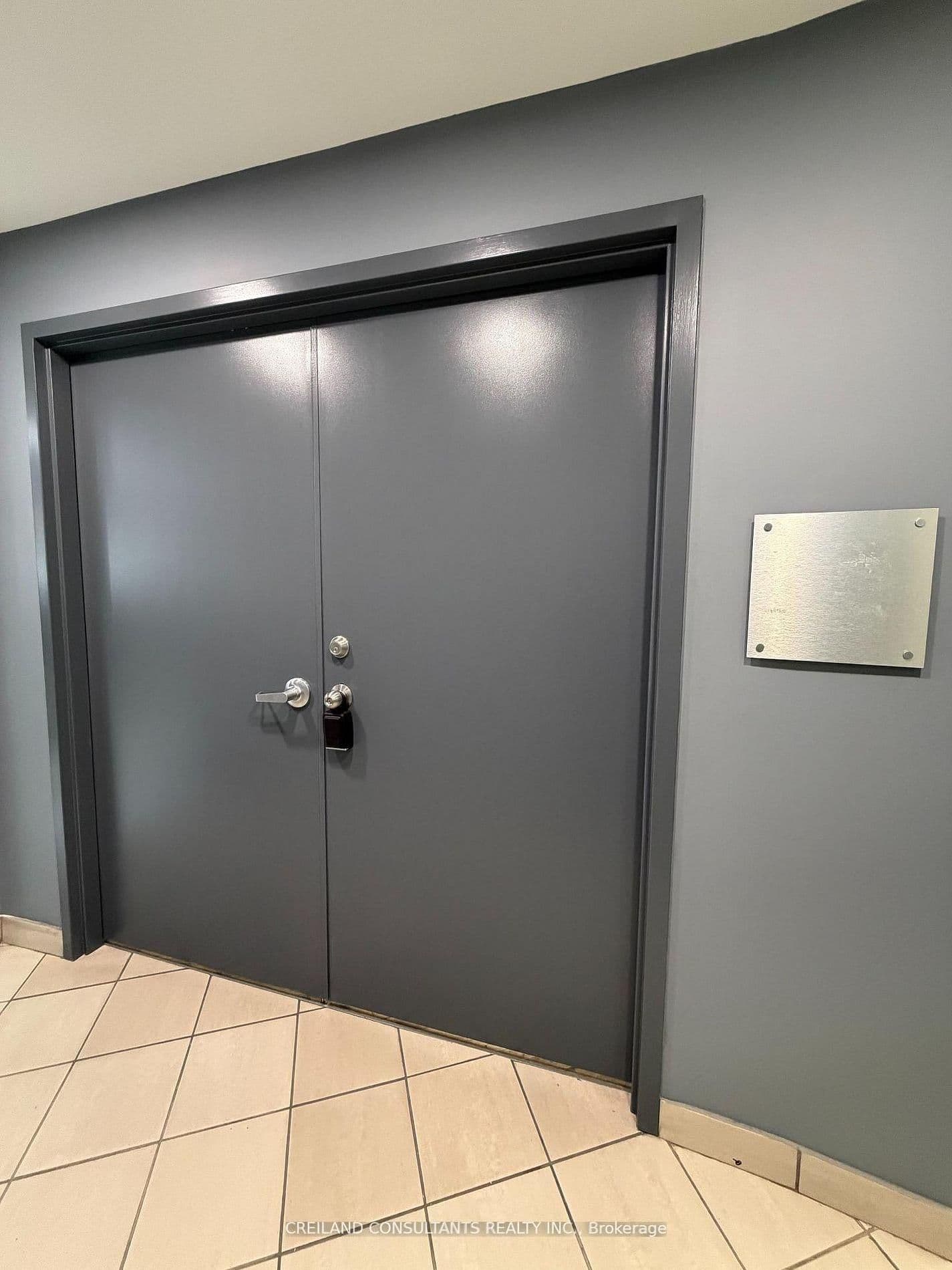 1 Rossland Road W, Unit 208 thumbnail 15