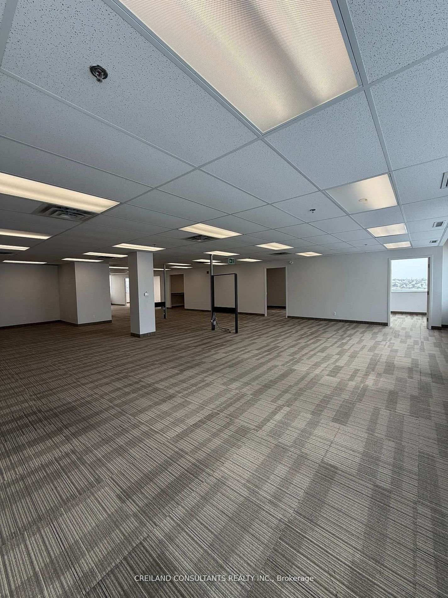 1 Rossland Road W, Unit 208 thumbnail 16