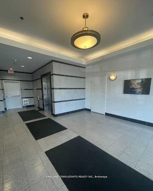 1 Rossland Road W, Unit 208 thumbnail 4