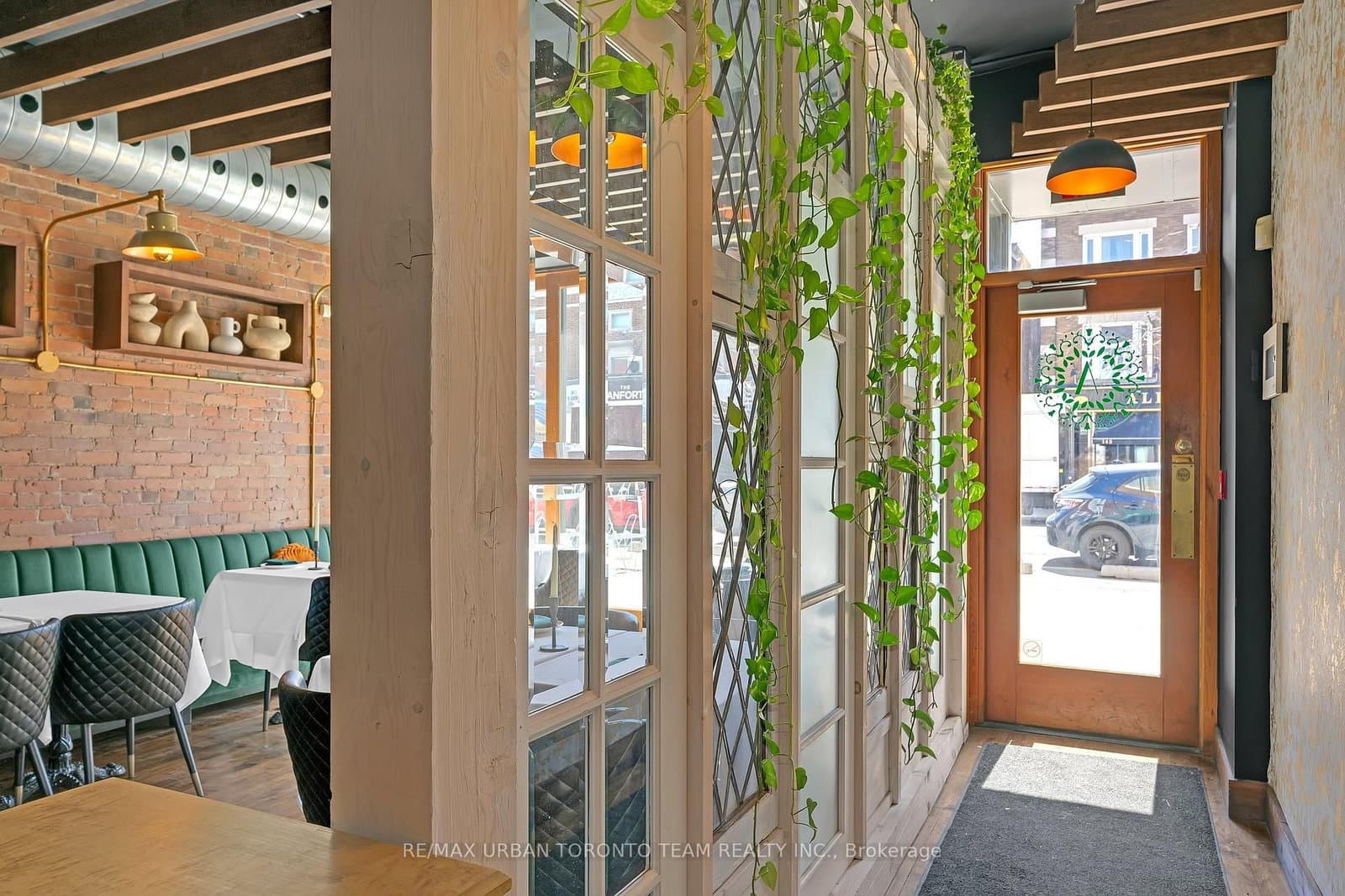162 Danforth Avenue thumbnail 2