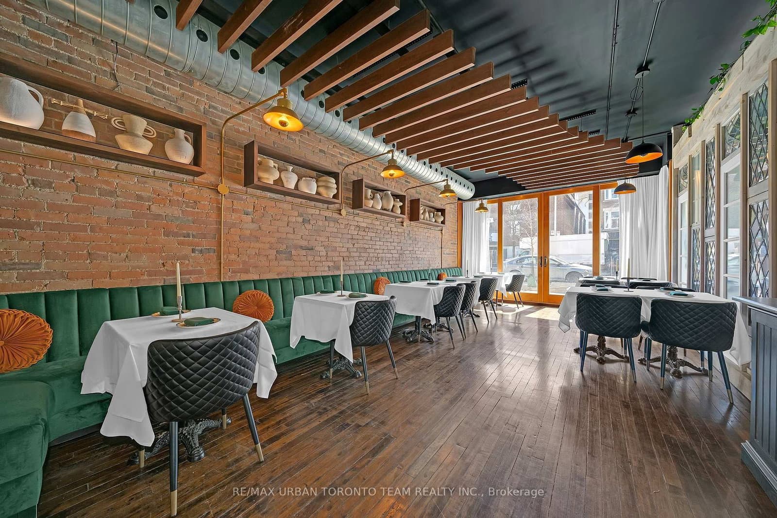 162 Danforth Avenue thumbnail 9