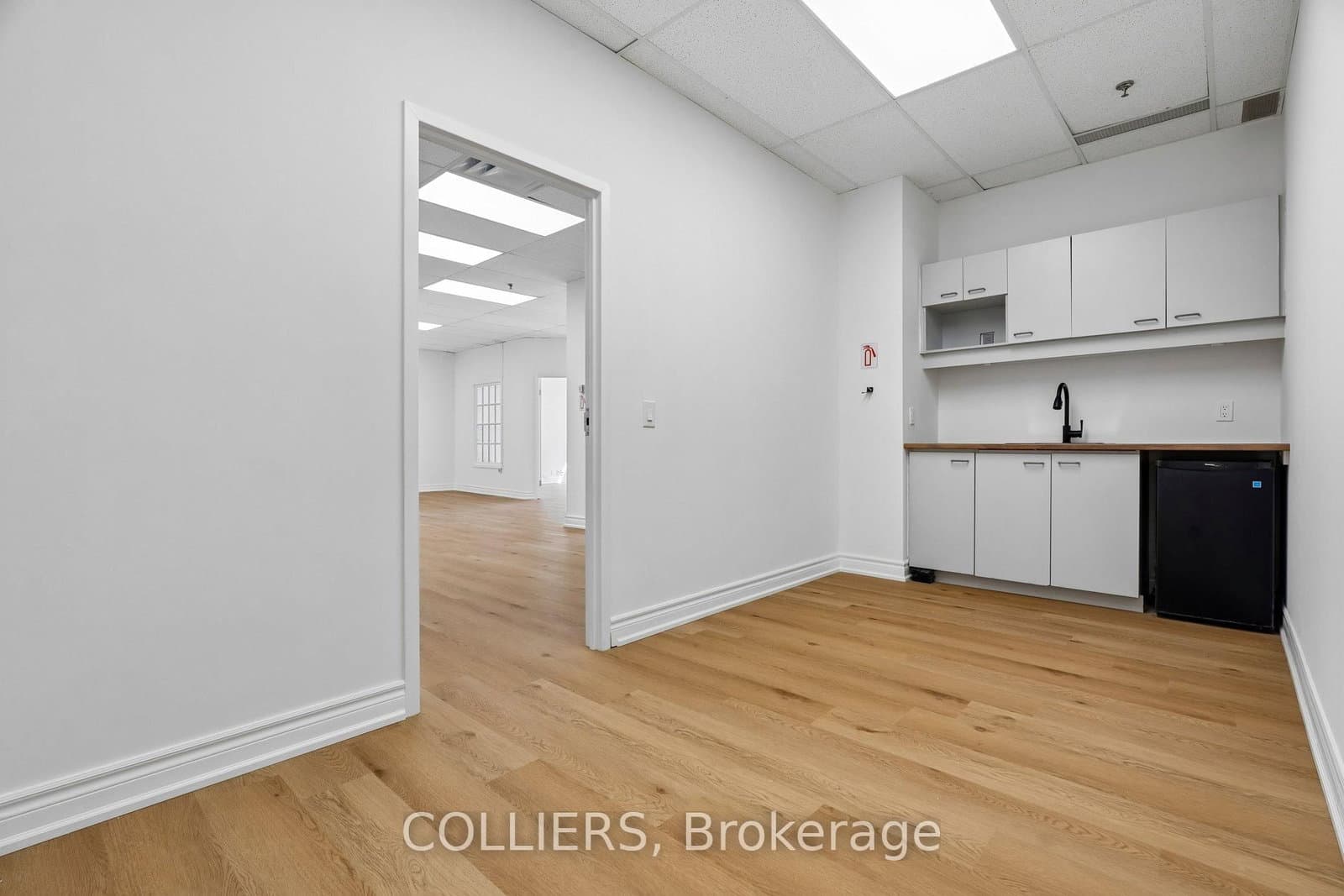 1450 Midland Avenue, Unit 303 thumbnail 9