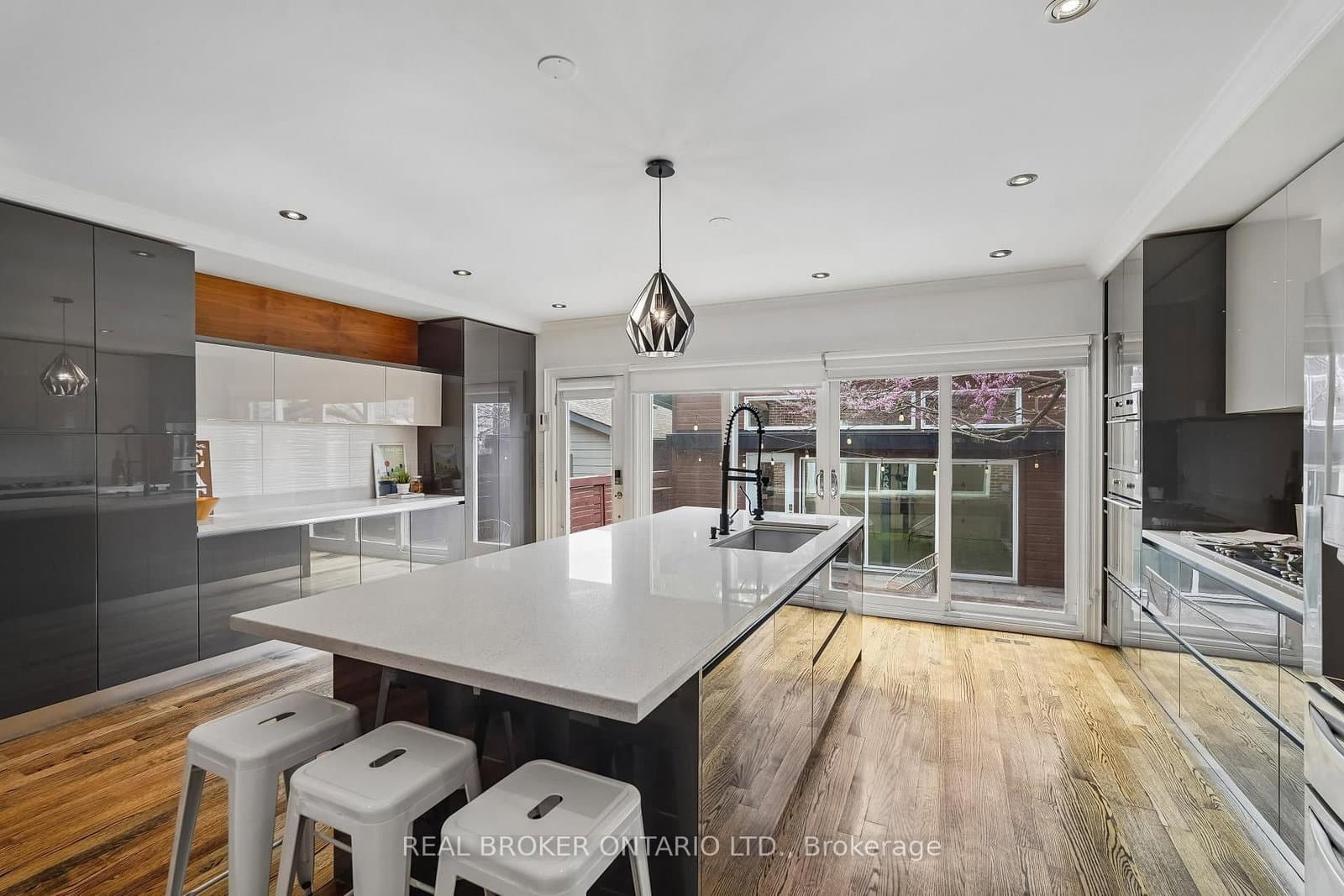20 Brookmount Road thumbnail 13