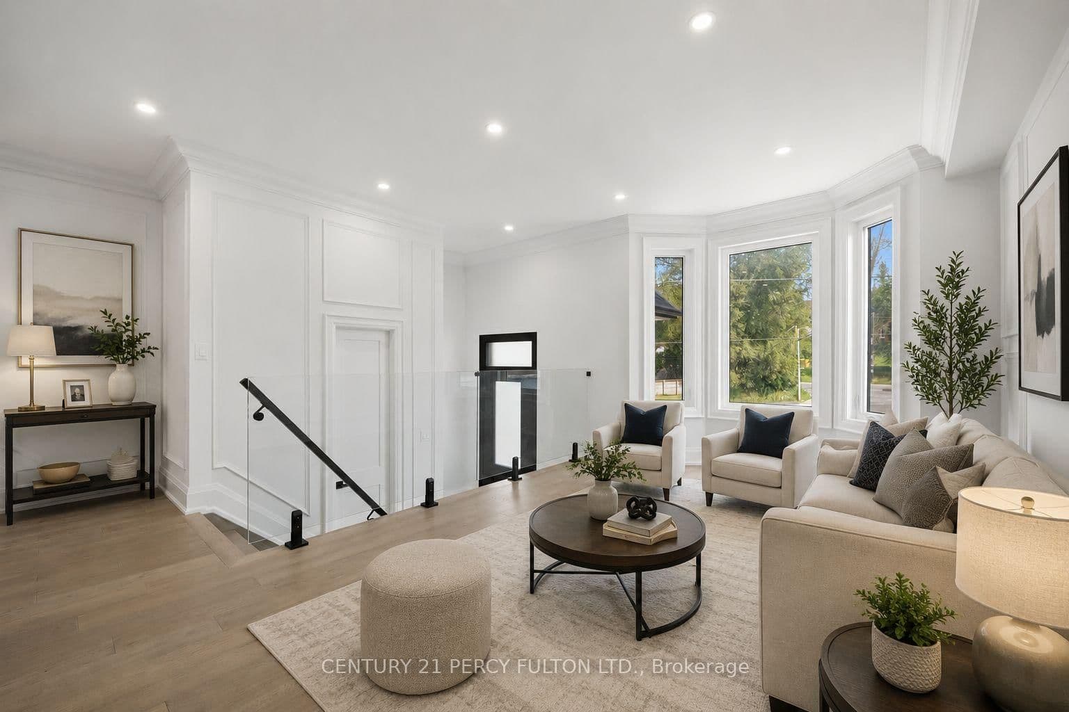 195 Danforth Road thumbnail 2