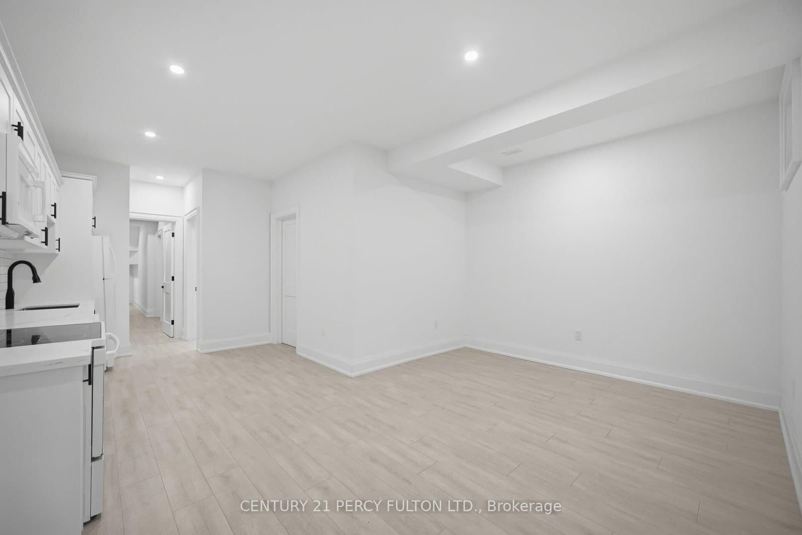 195 Danforth Road thumbnail 37
