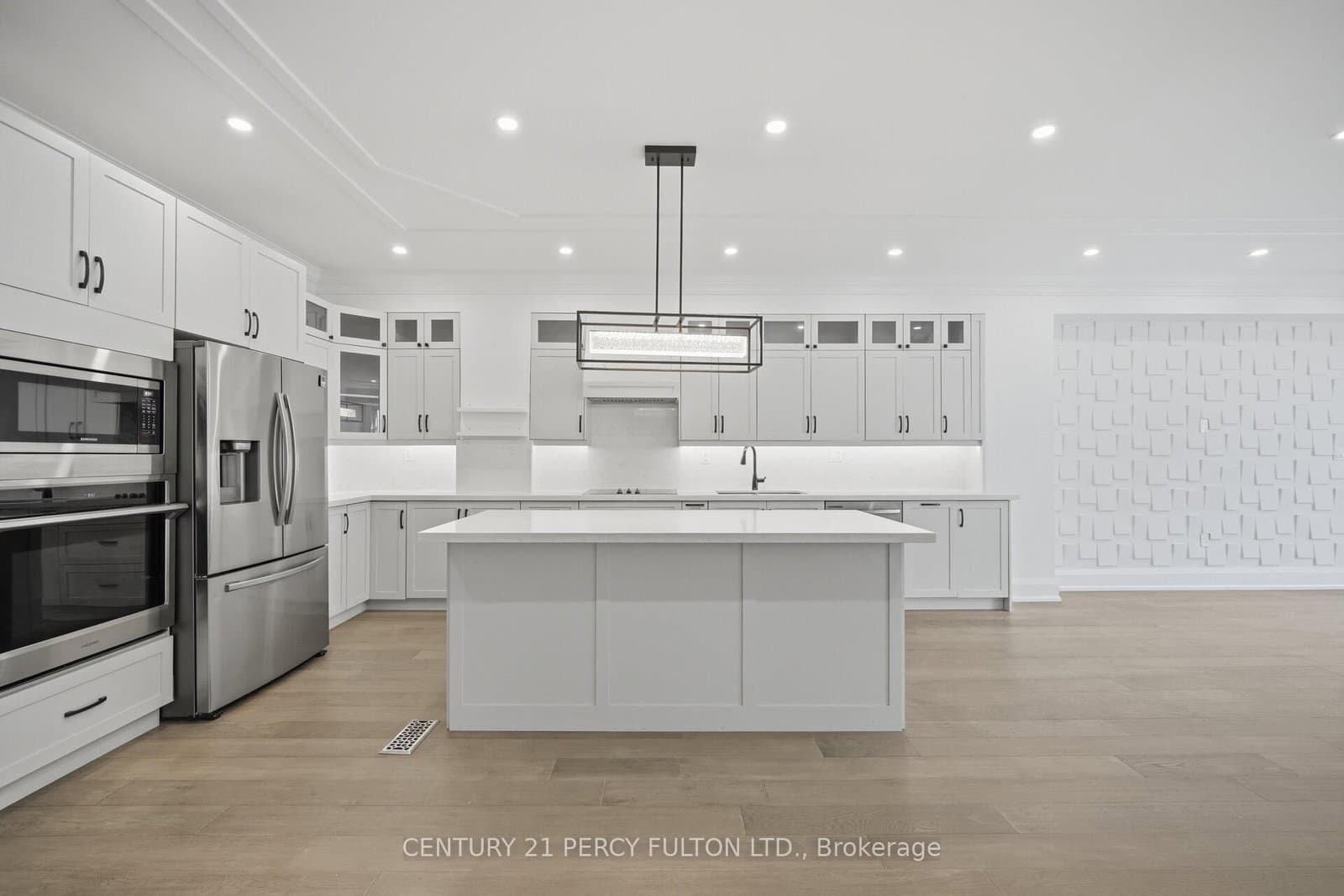 195 Danforth Road thumbnail 6
