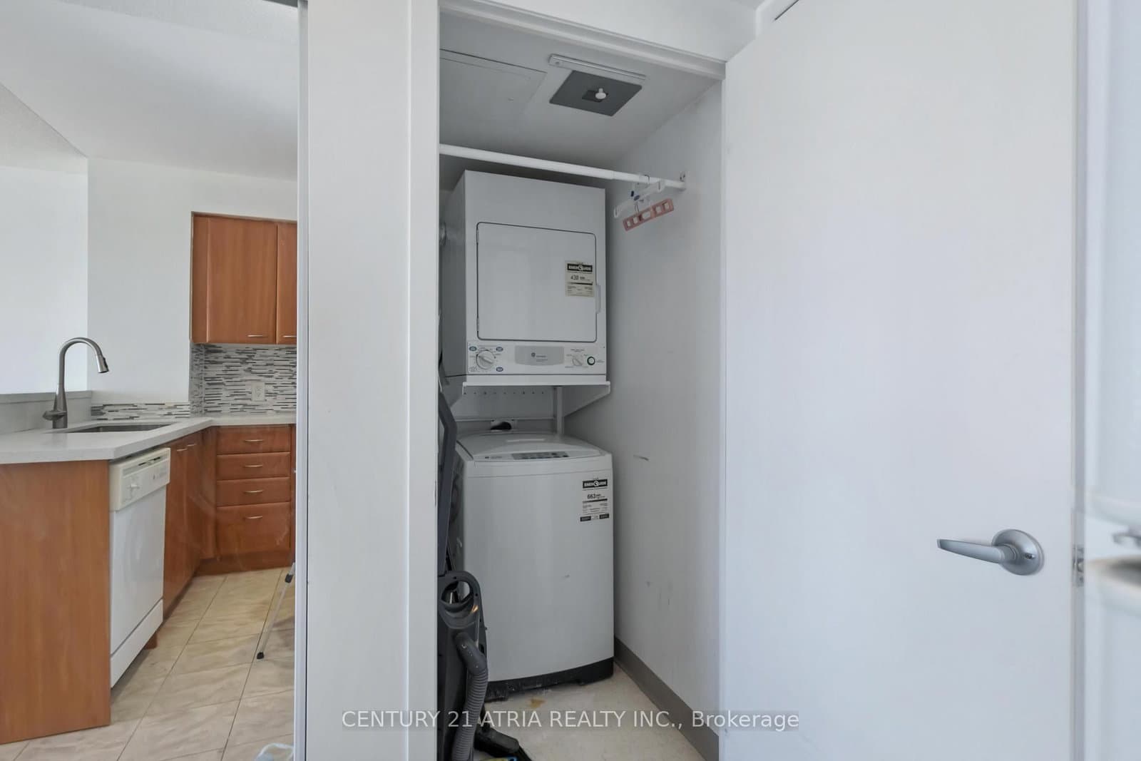 38 Lee Centre Drive, Unit 2910 thumbnail 27