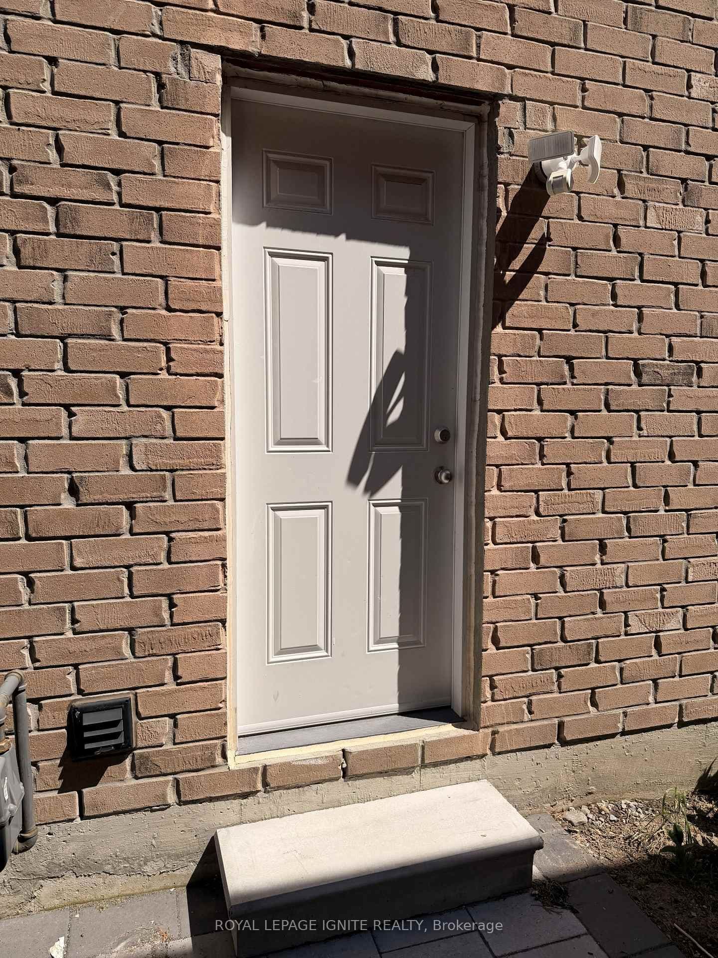 2625A Cerise Manor, Unit Bsmt thumbnail 3