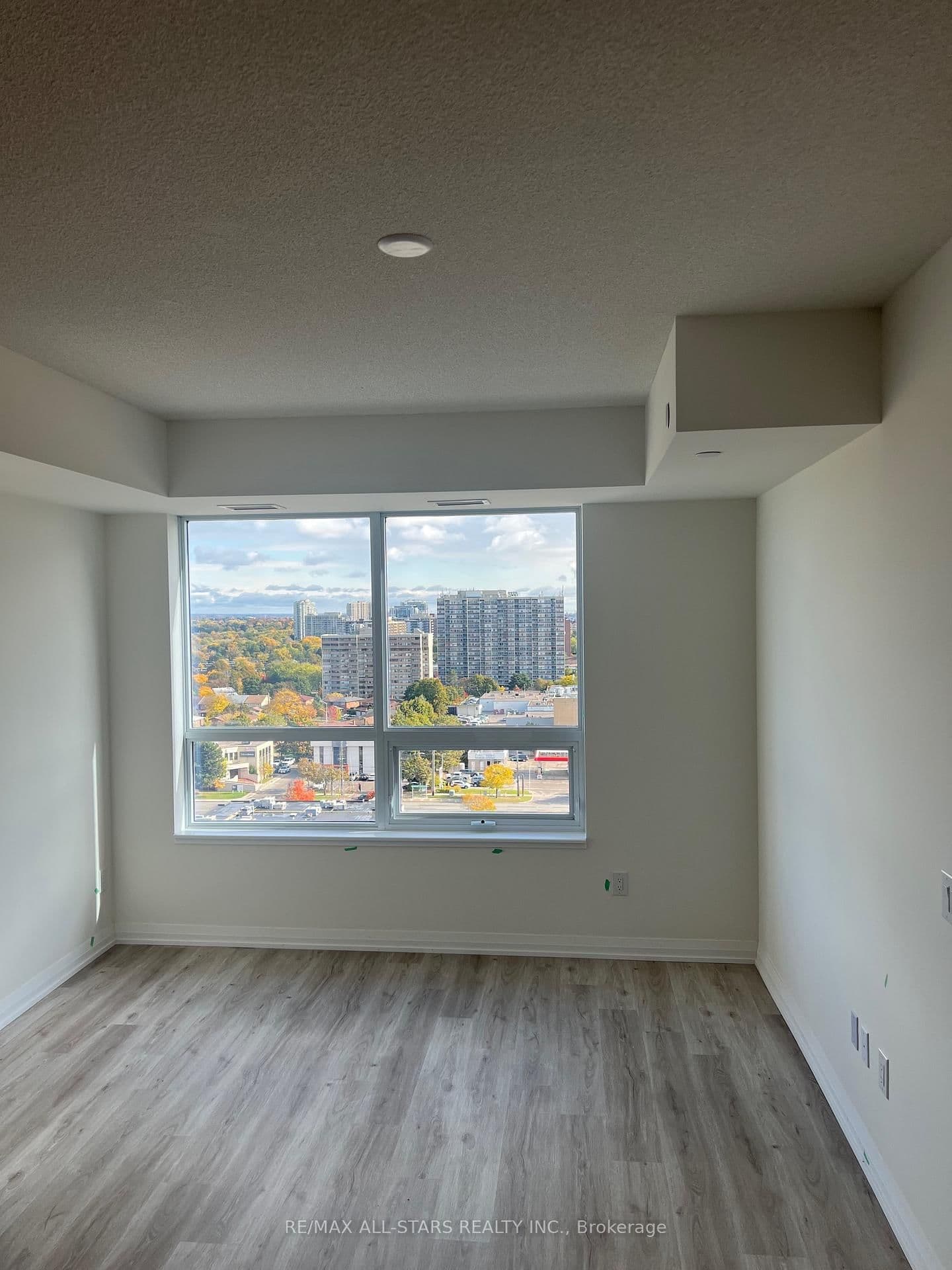 3270 Sheppard Avenue E, Unit 1430 thumbnail 6