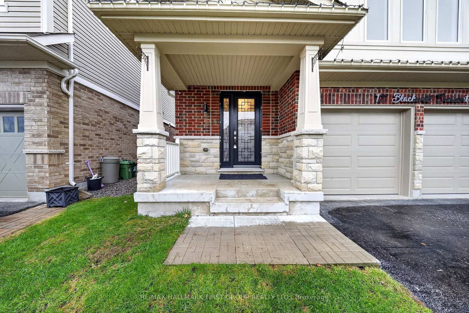 121 Blackwell Crescent thumbnail 4
