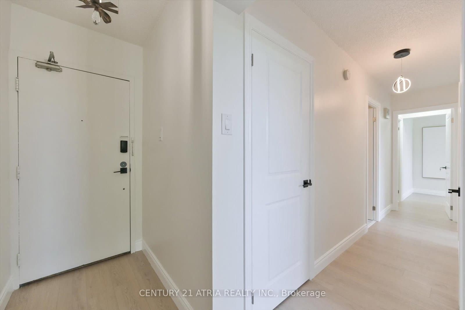 4101 Sheppard Avenue E, Unit 207 thumbnail 2