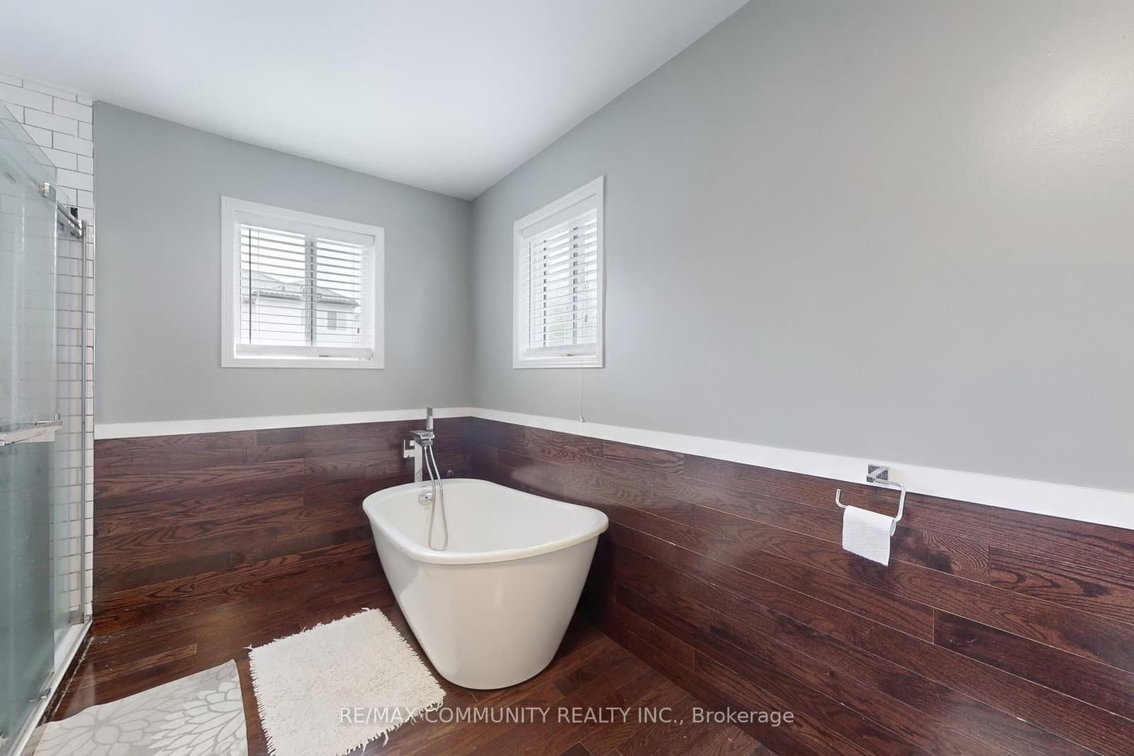 71 Hibbard Drive thumbnail 33