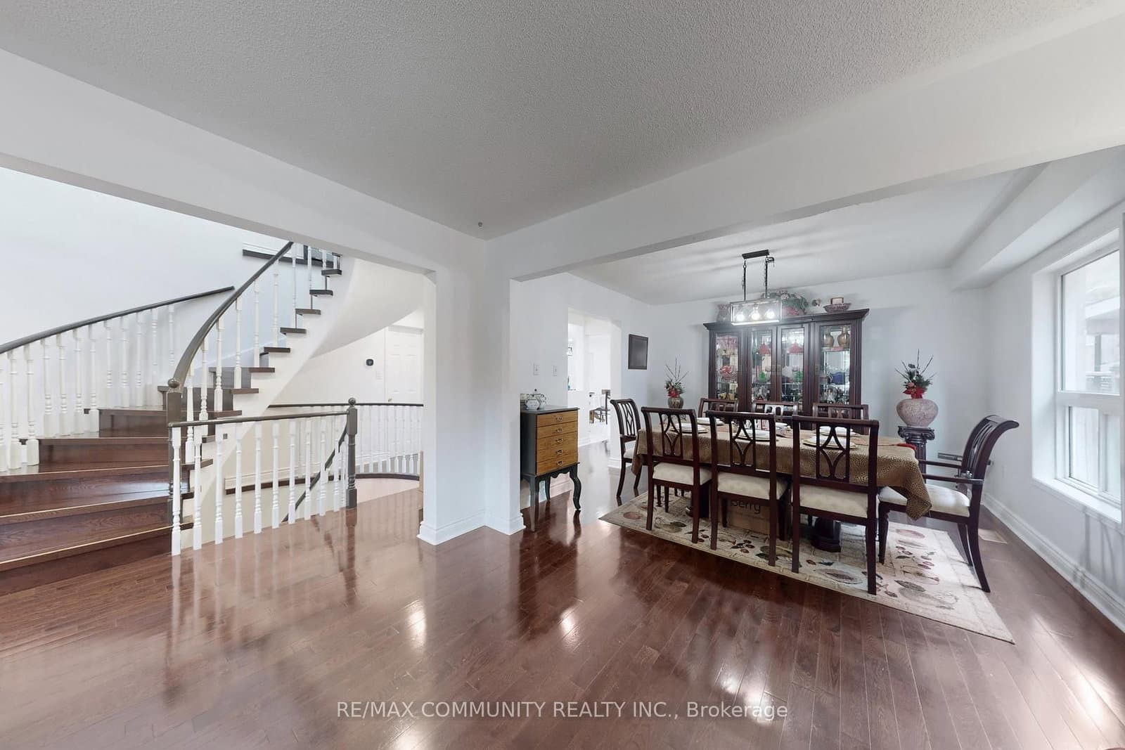 71 Hibbard Drive thumbnail 7