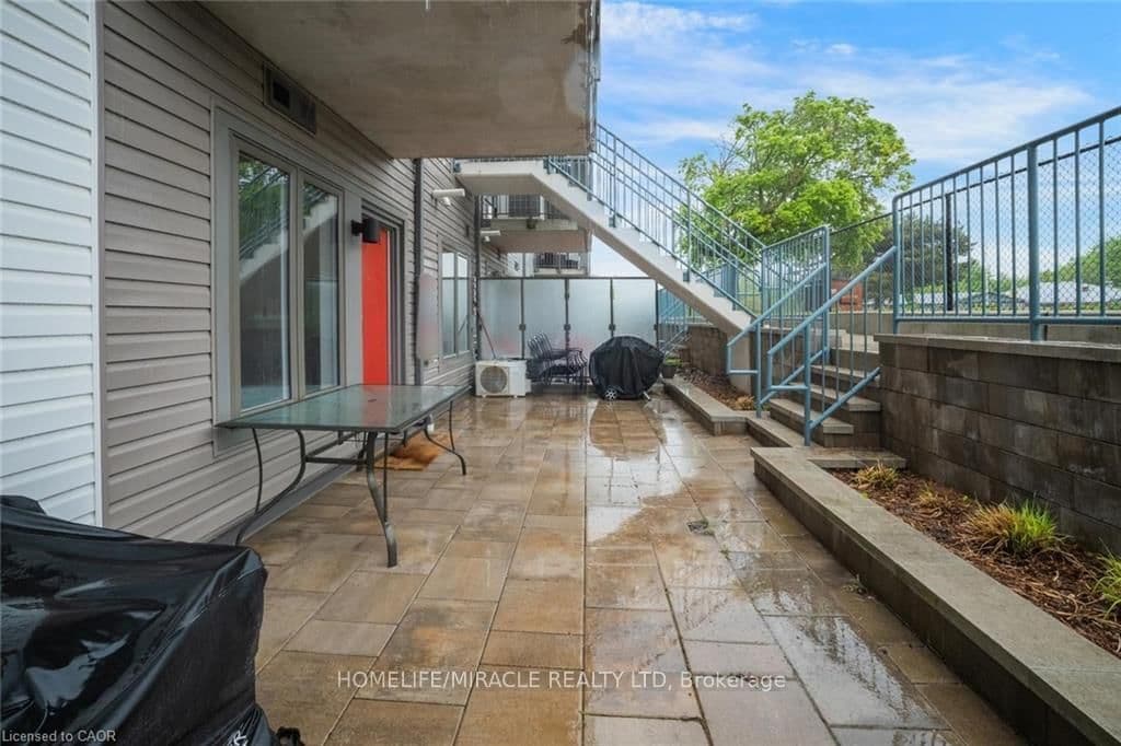 2635 William Jackson Drive, Unit 705 thumbnail 4