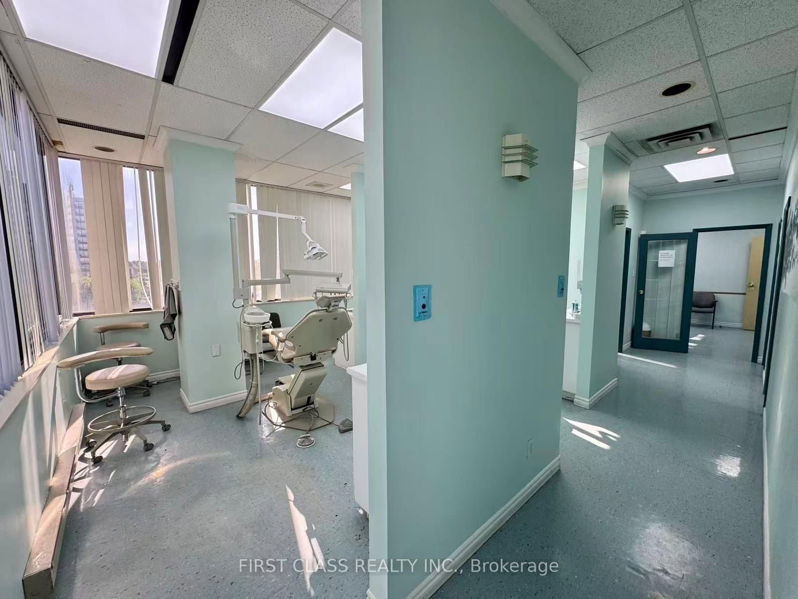 4002 Sheppard Avenue E, Unit 412 thumbnail 13