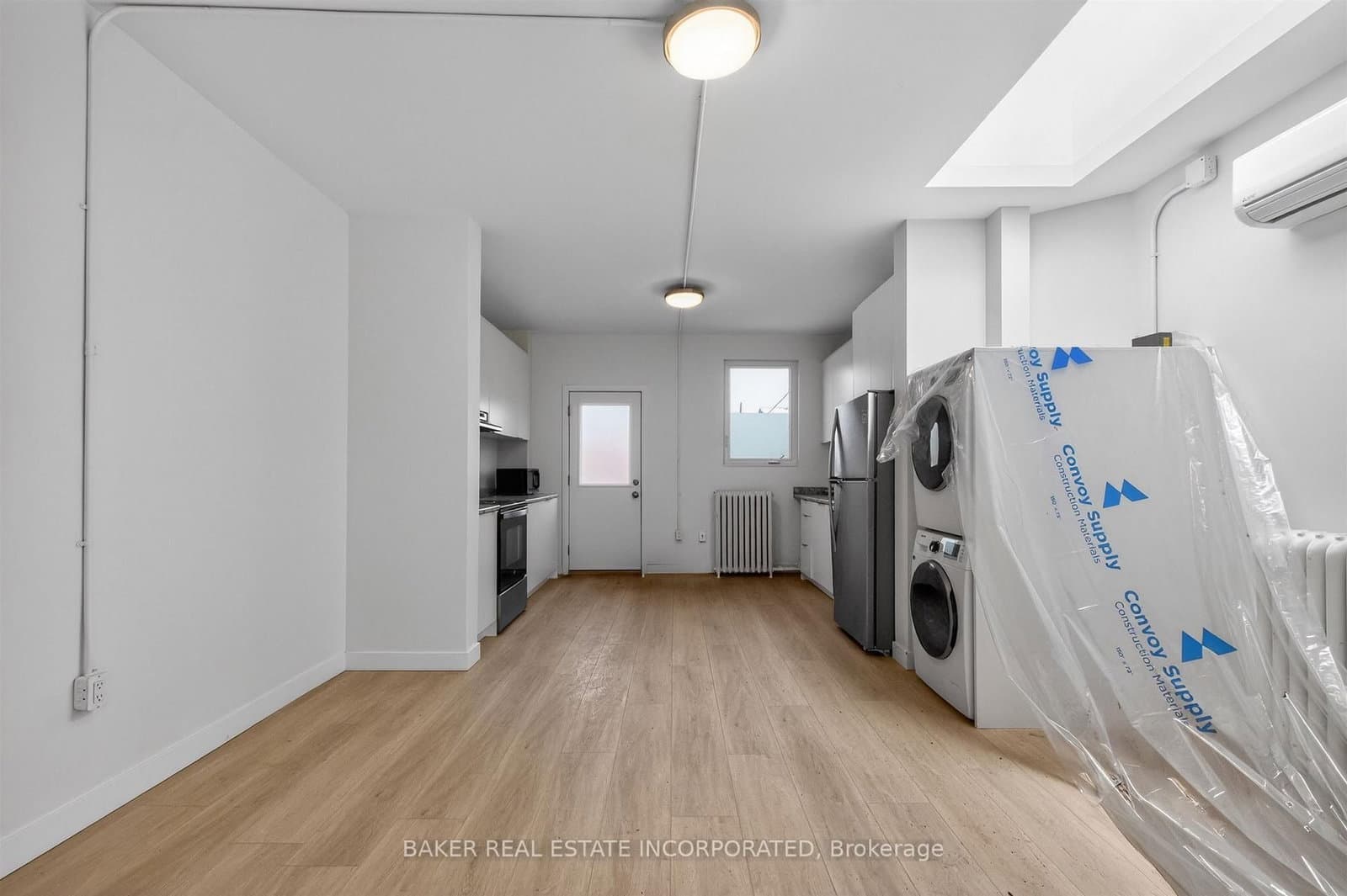 922 Queen Street E, Unit 2 thumbnail 7