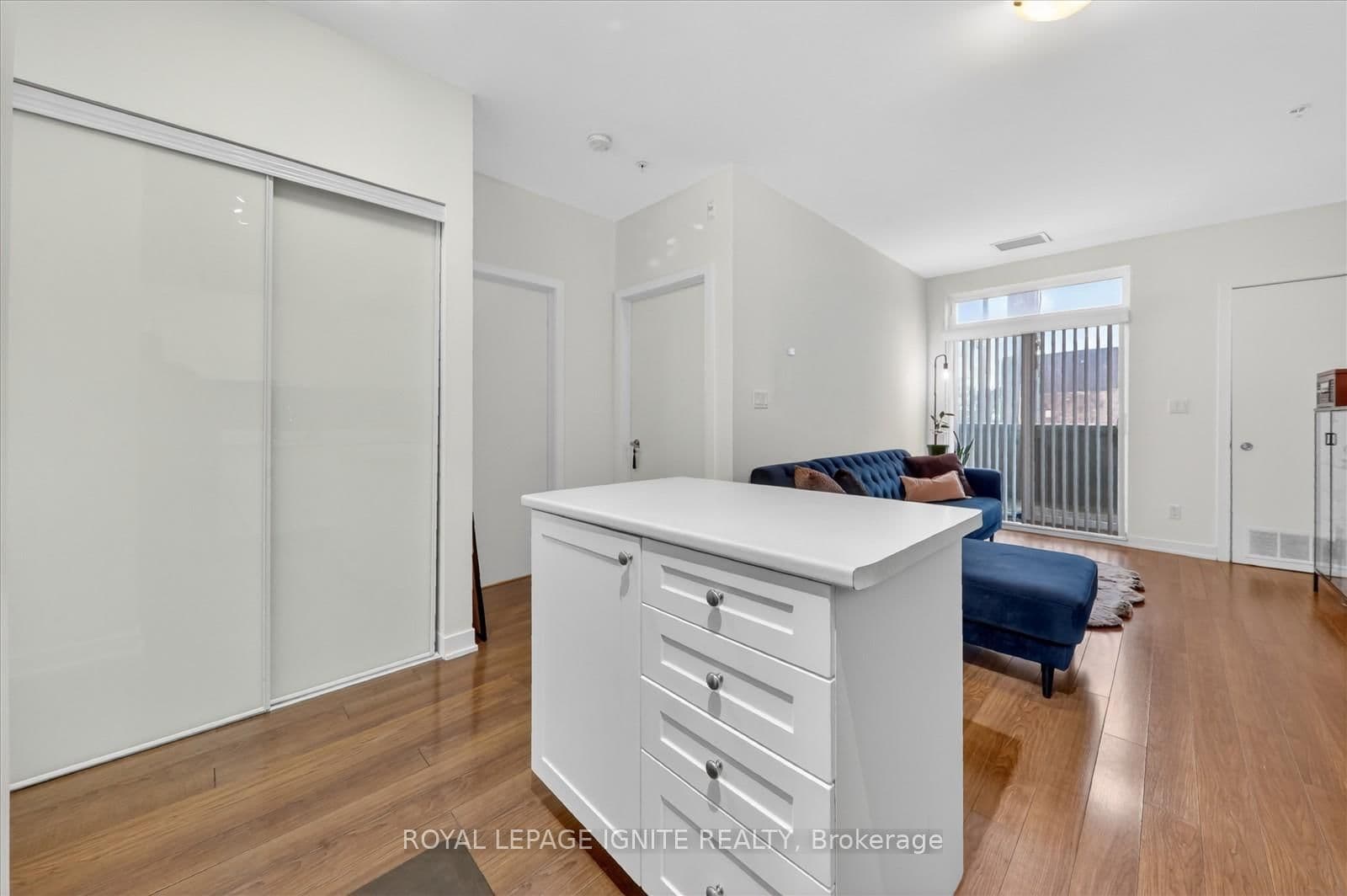 3560 St Clair Avenue E, Unit 116 thumbnail 15