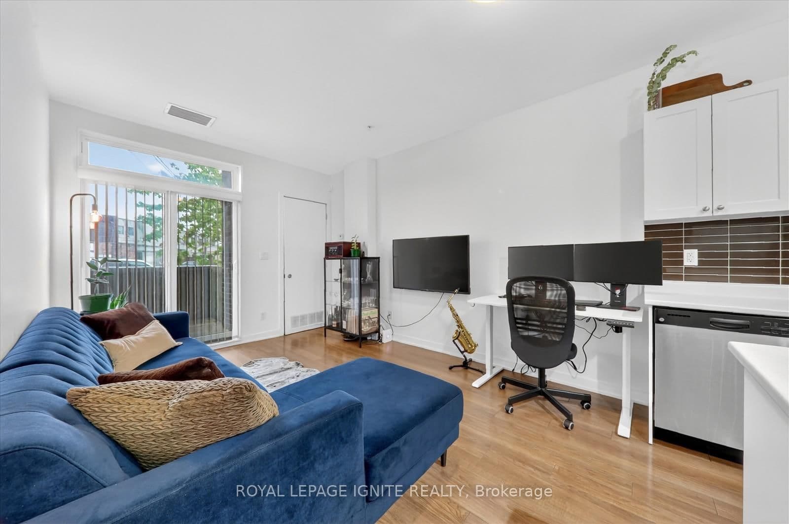 3560 St Clair Avenue E, Unit 116 thumbnail 16