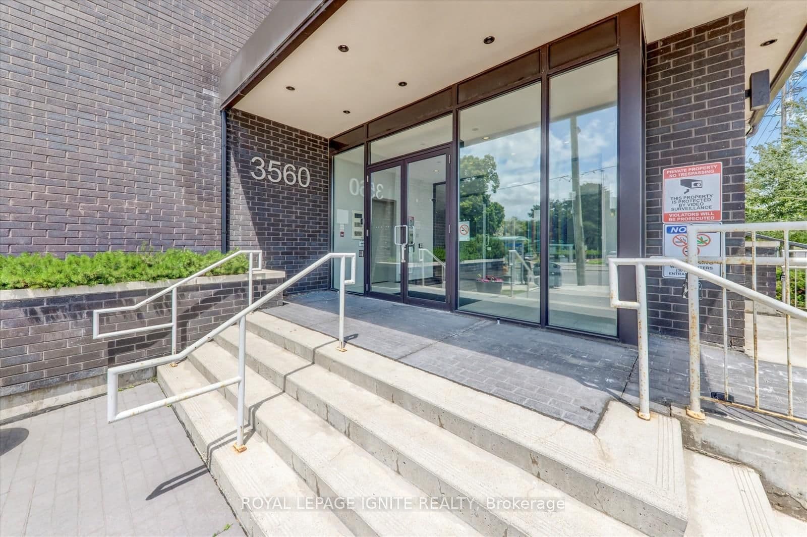 3560 St Clair Avenue E, Unit 116 thumbnail 4