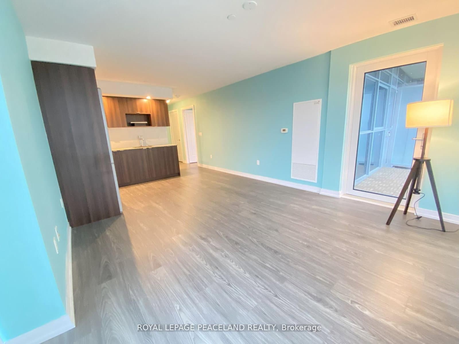 225 Village Green Square, Unit 410 thumbnail 26