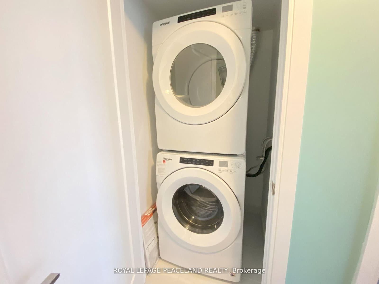 225 Village Green Square, Unit 410 thumbnail 9